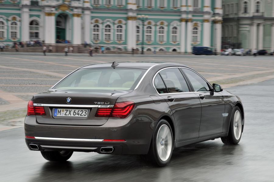  BMW 750iL 2013 года  (фото 66 из 96)